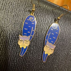 KS Kuo Vintage Blue and Gold Enamel Cat Earrings